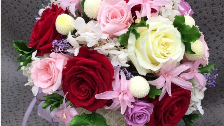 How does florist Singapore make a positive impression on events