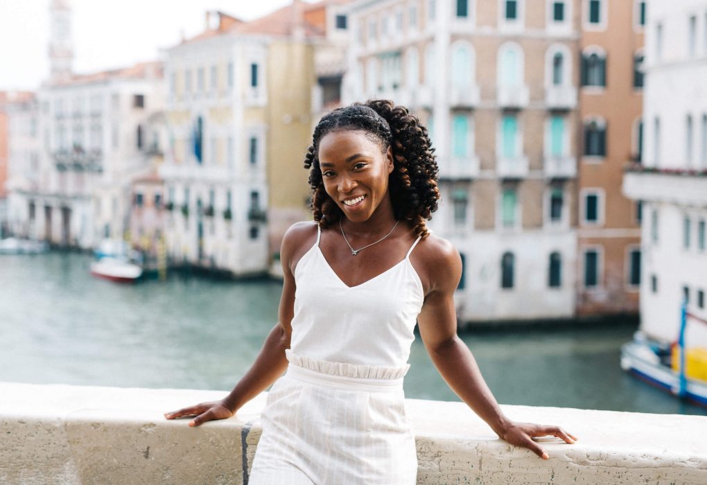 Build Trust With Professional Headshots Supporting Business Profile Credibility